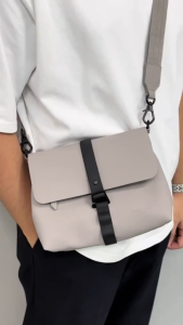 Gaston Luga Spläsh Crossbody Large 14"