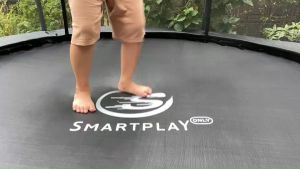 Smartplayonly แทรมโพลีนที่กระโดด รุ่น Super Fly 8ฟุต ระบบรั้วตาข่ายอยู่ด้านใน ปลอดภัย เหมาะสําหรับเด็ก ช่วยเพิ่มความสูง ออกแบบจากนิวซีแลนด์