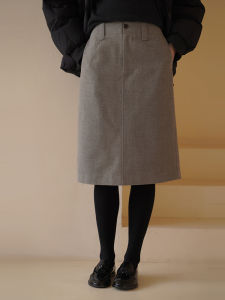hacikis | Minimal Slim High-Waist Straight Skirt