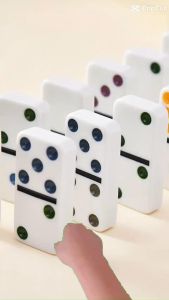 Bộ Cờ Domino Melamine Nền Trắng Điểm Màu Cao Cấp