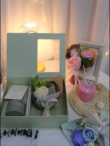 Soap Rose Bouquet Gift Box – Fireless Aromatherapy Valentine’s Day Gift for Girlfriend Aromatherapy Set Birthday Gifts