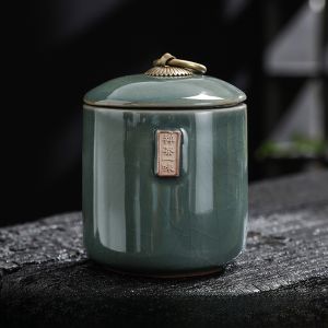 Portable Small Size Tea Leaf Canister Dehua Ceramic Tea Storage Box Moisture Proof for Home Use Puer Tea Canister