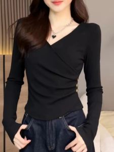 plus Size Womens Black High Waist V-Neck T-Shirt Korean Style Slim Fit Base Shirt Pure Desire Crossed Pleated Versatile Underwear Top