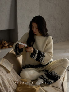 Soft Warm Winter Women Pajamas Half-sided Coral Fleece Set