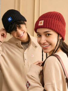 Champion | Fashion Red Knit Cap