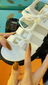 HOT MỚI-MÃ SD21 VIDEO THẬT GIÀY SANDAL NỮ DÂY BUỘC Đế Cao 4cm Hàn Quốc Màu Đen/Trắng Xang đan thời trang mới hot có quai hậu đi học