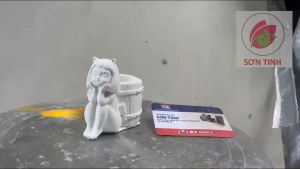 Tượng thạch cao tô màu cô gái làm giỏ hoa trang trí bàn học để bút (Không kèm màu) tượng trắng decor