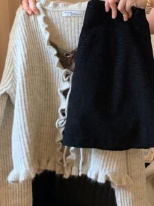 French Vintage Black Solid Color A-Line Mini Skirt: A Women's Commuter Style