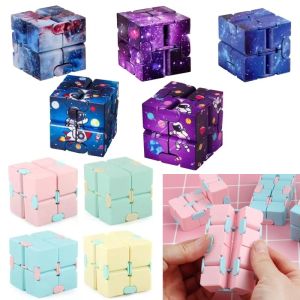 Fun Infinity Cube Flip ADHD Anxiety Toy Fingertips Game Puzzle Magic Decompression Christmas Gift for Kids