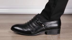 Ready Stock: 2024 New Breathable Leather Shoes for Summer Men's Business & Casual Wear