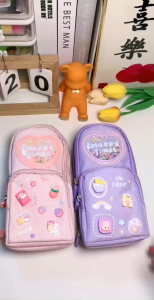 Mới Hộp bút dáng balo 3 lớp 6 ngăn gắn charm 3D xinh xắn túi đựng bút bé gái cao cấp đồ dùng họ tập văn phòng phẩm