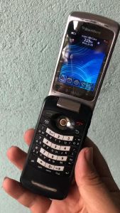 Điện thoại  BlackBerry Pearl 8220