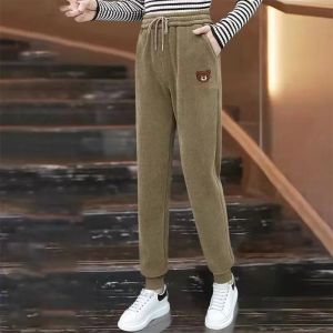 กางเกงวอร์มทรงหลวมเอวสูงพิมพ์ลายหมีปักผ้าขนแกะหนาสำหรับผู้หญิง กางเกงขายาวทรงหลวมสไตล์ฮาราจูกุ ฤดูใบไม้ร่วง/ฤดูหนาว