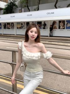 PEIXI | Pure and Desirable Style Ruffle Off-Shoulder Slim Fit Crop T-Shirt