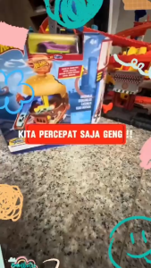 Hot Wheels Downtown Burger Drive-Thru City Track Playset HDR24 939K