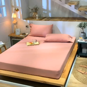 ชุดเครื่องนอน ผ้าฝ้าย ผ้าปูที่นอน สีพื้น 3/3.5/5/6ฟุต เป็นมิตรกับผิว ซักทําความสะอาดได้ พร้อมปลอกหมอน