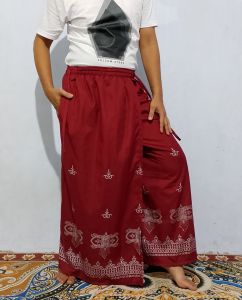 Sarung celana motif pagar aceh batik printing warna merah marun