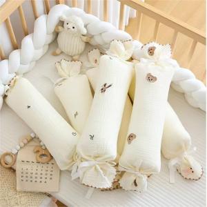 หมอนหนุนผ้าตาข่ายผ้าฝ้ายปักสำหรับเด็กทารกหมอนอิงกันชนสำหรับเตียงเด็กหมอนกอด