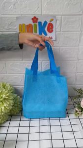 ISI 6 Pcs - Tas Embos Spunbond 20X20 untuk dos 18x18 Tas Nasi Kotak Tas Hajatan Mewah MURAH Dos 18 embos tekstur textur