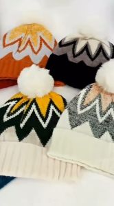 หมวกกันหนาว หมวกไหมพรมถักแฟชั่น มีขนเฟอร์ด้านใน ช่วยเพิ่มความอบอุ่น