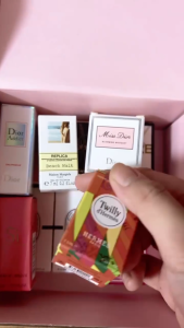 V4lentin0 B0rn n r0ma Collections 15ml/ 100ml Perfume with Box Travel Size