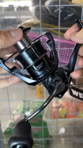 รอก WEEBASS TIMBER V2. สปูนอลูมิเนียม แขนเกลียว 5+1BB มีเบอร์ 1000-5000