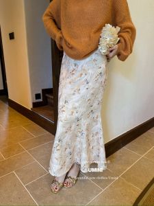 กระโปรงทรงเอเอวสูงลายดอกไม้สไตล์ฝรั่งเศสสำหรับผู้หญิง กระโปรงทรงหางปลาเซ็กซี่ กระโปรงยาวปานกลาง ฤดูใบไม้ร่วง 2024 กระโปรงทรงเอเอวสูง