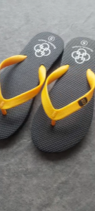 dép xỏ ngón size từ 35 dến 39 có nhiều màu chất liệu cao su quai dẻo mềm mang êm chân siêu bền đế chống trơn trượt tiện lợi đi chơi đi dạo phố.