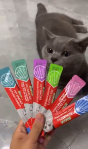 ราคาต่ำสุด ขนมแมวเลีย ไม่ใส่สารกันบูด 16gชิ้น ไม่ใส่เกลือโซเดียมต่ำ น้องแมวชอบถูกใจ 5 รสชาติ อาหาร อุปกรณ์สัตว์เลี้ยง ขนมแมว