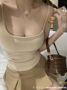 เสื้อกั๊กสายเดี่ยวทรงเข้ารูปสำหรับผู้หญิงในช่วงฤดูร้อน พร้อมแผ่นเสริมหน้าอก ทรงเข้ารูป ดีไซน์หลังสวยงาม เสื้อชั้นในสุดเซ็กซี่