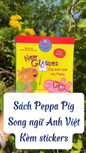 Sách Song ngữ Anh Việt Peppa Pig (lẻ cuốn) Một ngày ở trường công chúa Peppa cùng chơi bóng nào - Tân Việt