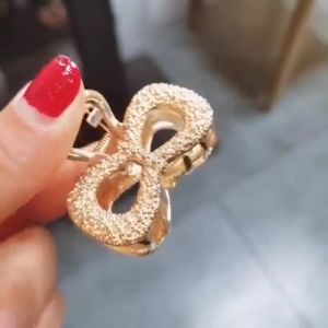 Jepit Rambut Fashion Wanita Gold: Aksesories Rambut Premium Metal