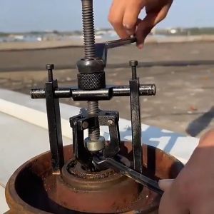 2/3 ขากรรไกรด้านในเครื่องถอดตลับลูกปืนเครื่องสกัดเกียร์ 3ขา สามขา ดูดลูกปืน ดูดมูเล่ เครื่องมือติดตั้งถอดวาล์วสปริงอุปกรณ์ถอด 3ขา สามขา ดูดลูกปืน ดูดมูเล่ ขายาว