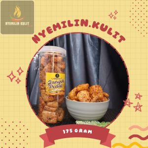 kerupuk Jangek pedas/kerupuk kulit sapi pedas 175 gram(Toples)