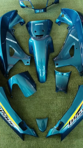 ชุดสีใส่เวฟ125r หัวแหลมเบ้าแจใหญ่ ไมล์สาย มี12ชิ้นสีเขียวหัวเป็ด