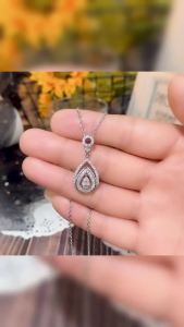 Huitan Water Drop Design Women Pendant Necklace for Wedding Engagement Trendy Accessories Party Versatile Jewelry with Shiny CZ