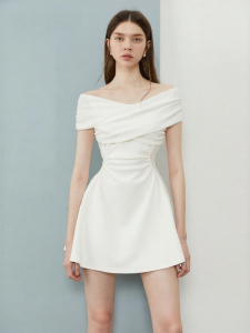 D-PLAY | French Style Petite White Wedding Dress