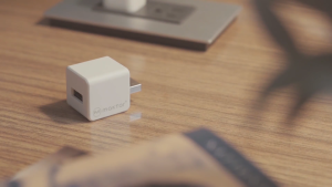 Qubii Duo USB-C Auto Backup Device While Charging + MicroSD Card Reader Function AuraSpace
