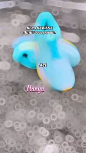 Kawana Sepatu Senam Wanita Berpori Model Baru Sepatu Olahraga Lari Jogging Outdor Nyaman Dipakai Sepatu SNeakers Cewek Bonus Kaos Kaki