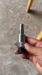 Núm báo tốc độ HOWO A7 bạc dùng cho xe ô tô howo a7 đầu kéo