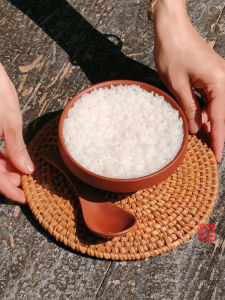 Purple Clay Ceramic Steamer Rice Bowl: Japanese Style Round Shape Pure Color Pattern Ideal for Steamed Pork Steamed Rice and More