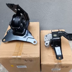 Chân máy hộp số Tyota Vios 2016 - 2019 số sàn máy 2NR. Chây máy thủy lực Vios 2016 2017 2018 2019. Hình ảnh là hàng chính hãng. Vui lòng lựa chọn theo chi tiết.