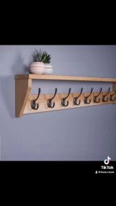 Kệ móc treo đồ gắn tường kiểu dáng cổ điển phong cách vintage trang trí nhà cửa - Gỗ tần bì nhập khẩu