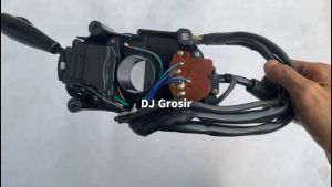 Swith Lampu Sein Kombinasi Toyota Kijang 7K - 5303