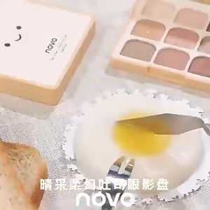 (Ready Stock)NOVO Soft Eyes Toast Eyeshadow Palette