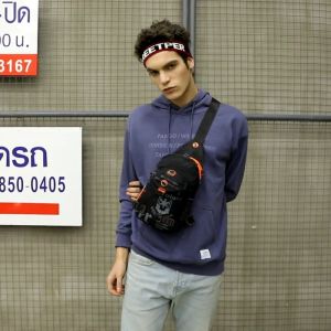 กระเป๋าคาดอกอเนกประสงค์สำหรับผู้ชายสไตล์สปอร์ตทันสมัยและหลากหลายความจุข - AI ฉีดฟิลเลอร์ 30 ครั้ง