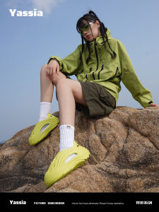 รองเท้าแตะกันน้ำกีฬากลางแจ้งแบบสวมสบายสำหรับฤดูร้อนปี 2025 รองเท้าแตะชายหาดแบบลำลองสำหรับคู่รัก Yabu รองเท้าเด็ก รองเท้ากลางแจ้งแบบสวมสบาย