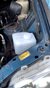[READY STOCK] Perodua Kembara 1998-2002 Radiator Water Spare Tank Tangki Air Kembara J100 (NOT FOR DVVT MODEL)