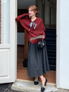 Retro Knitted Three-Piece Set Womens Spring 2025 New Style Polka Dot Halter Skirt Casual Loose Fit Fashion Ensemble