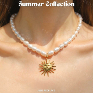 Julie สร้อยไข่มุกธรรมชาติ จี้พระอาทิตย์ มีกล่อง พร้อมส่ง สเเตนเลส ไม่ลอกดำ สไตล์ทะเล เครื่องประดับเเฟชั่นผู้หญิง